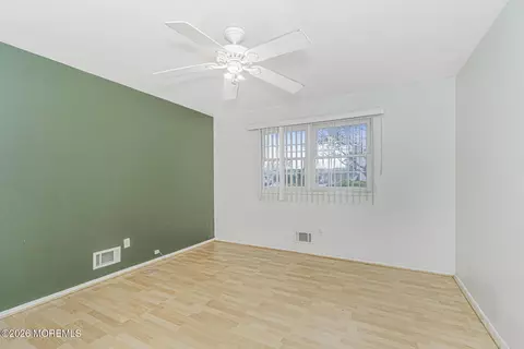 Bedroom - 237 Pine Tree Dr, Brick, NJ 08723 photo 5 of 6