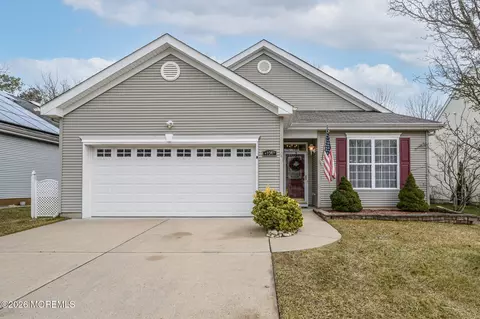 134 Briarwood Dr, Little Egg Harbor, NJ 08087