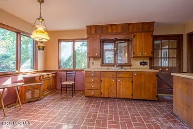 Kitchen - 77 Monument Rd NE, Pine Beach, NJ 08741 photo 2 of 3