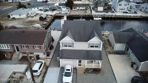 7 Albatross Pt, Bayville, NJ 08721
