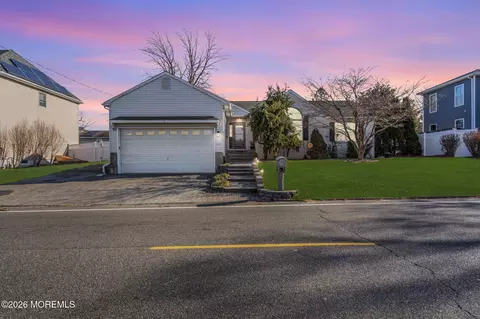 745 Surf Ave, Beachwood, NJ 08722