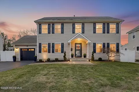 25 Community Pl, Long Branch, NJ 07740