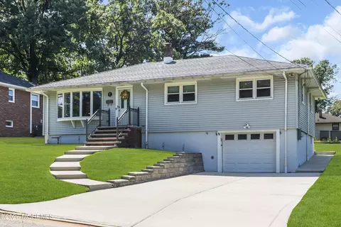 6 Martha Blvd, South Amboy, NJ 08879
