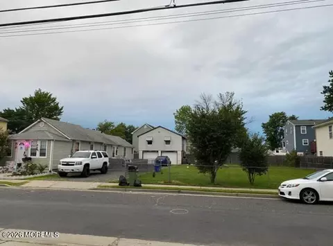 715 Park Ave, Union Beach, NJ 07735