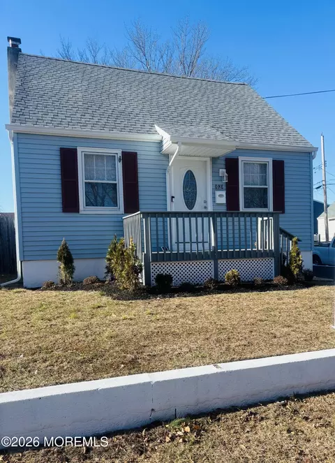 1 Rose Ter, Keansburg, NJ 07734