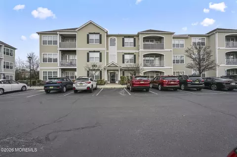 224 Mill Pond Way #36, Eatontown, NJ 07724