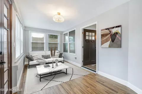 423 New Market Rd, Piscataway, NJ 08854