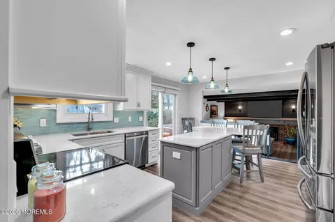 Kitchen - 13 Dunbarton Rd, Jackson, NJ 08527 photo 1 of 5