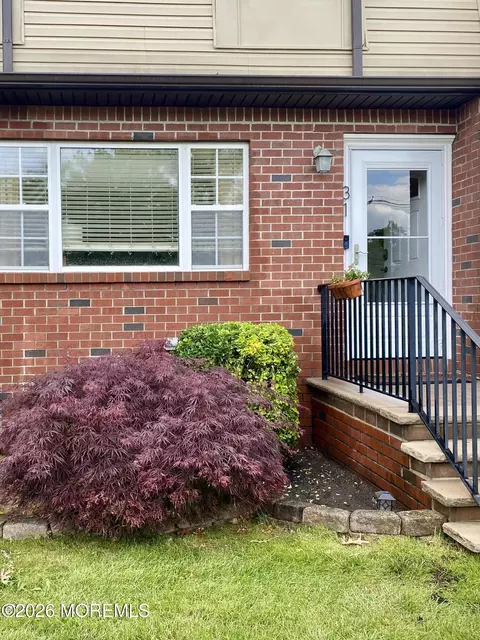 31 Kitty Ct, Brick, NJ 08724