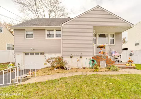 33 Menlo Ave, Metuchen, NJ 08840