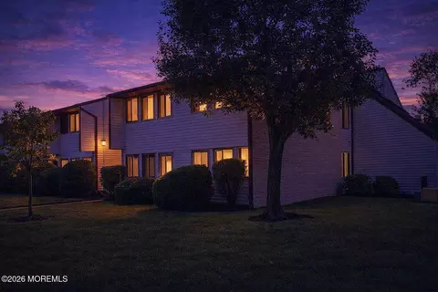 4 Avon Drive # f, East Windsor, NJ 08520
