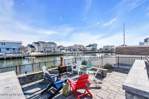 Exterior - 1208 Gannet Ct, Forked River, NJ 08731 photo 6 of 11