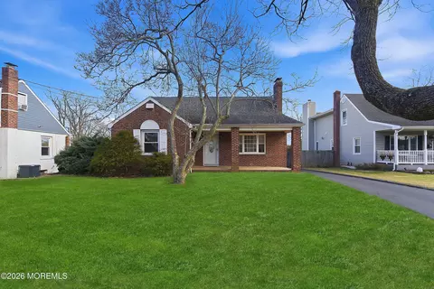 8 Sutphin Ave, Matawan, NJ 07747