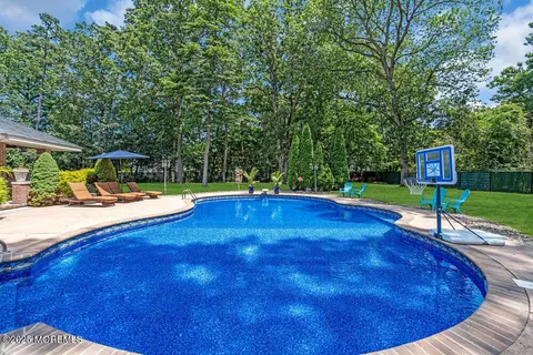 Exterior - 24 Conor Rd, Jackson, NJ 08527 photo 6 of 11