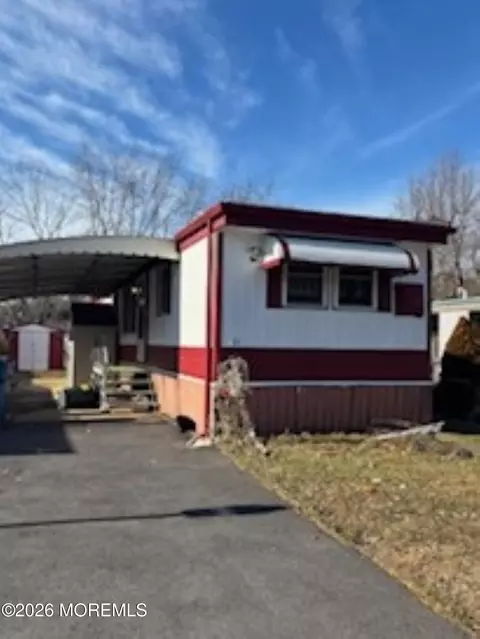 61 Alissa Ter, Jackson, NJ 08527