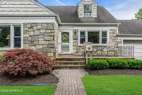 504 Crescent Pkwy, Sea Girt, NJ 08750