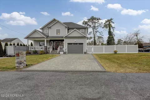 1000 Birmingham Ave, Toms River, NJ 08757