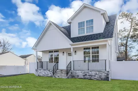 1308 12th Ave, Toms River, NJ 08757