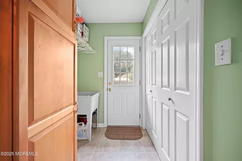 26 Krebs Rd, Plainsboro, NJ 08536 photo 18