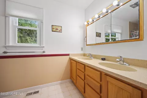 26 Krebs Rd, Plainsboro, NJ 08536 photo 27