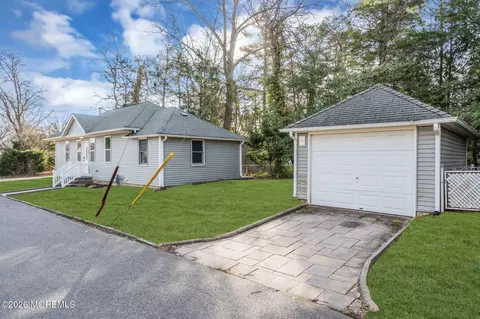 140 E Camp Walk, Island Heights, NJ 08732