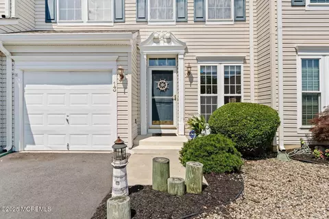 13 Skimmer Ln #48, Bayville, NJ 08721
