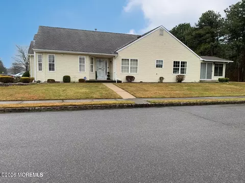 185 Prince Charles Dr, Toms River, NJ 08757