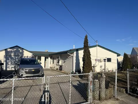 149 E Susquehanna Dr, Little Egg Harbor, NJ 08087