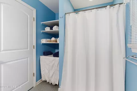 Bath - 1105 Shore Dr, Brielle, NJ 08730 photo 5 of 5