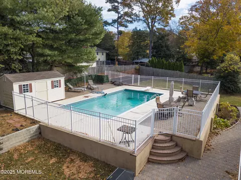 Exterior - 1105 Shore Dr, Brielle, NJ 08730 photo 5 of 5