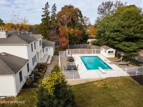 Exterior - 1105 Shore Dr, Brielle, NJ 08730 photo 4 of 5