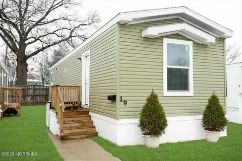 19 Avenue A, Keansburg, NJ 07734