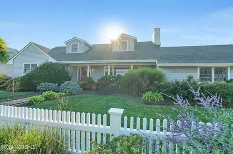 919 N Ocean Ave, Mantoloking, NJ 08738