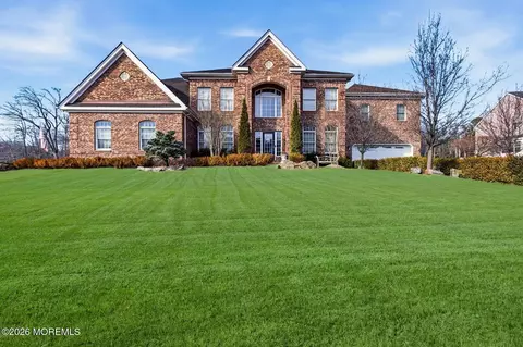 24 Parkside Dr, Jackson, NJ 08527