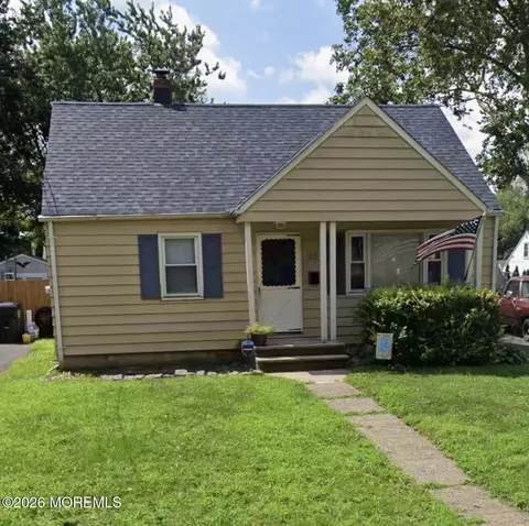 25 March Pl, Fords, NJ 08863