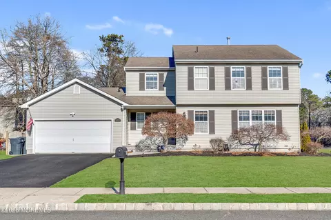 101 Duchess Ln, Brick, NJ 08724