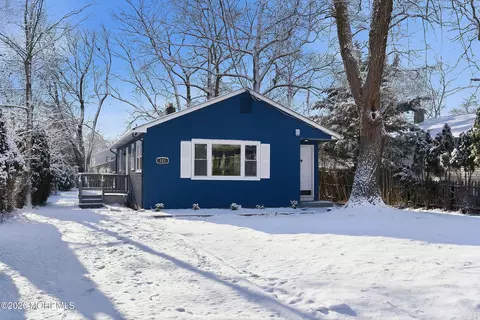 123 W 4th St, Howell, NJ 07731
