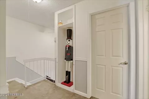 Entry Way - 95 Azalea Cir, Jackson, NJ 08527 photo 9 of 11