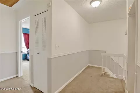 Entry Way - 95 Azalea Cir, Jackson, NJ 08527 photo 10 of 11