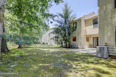 Exterior - 95 Azalea Cir, Jackson, NJ 08527 photo 3 of 15
