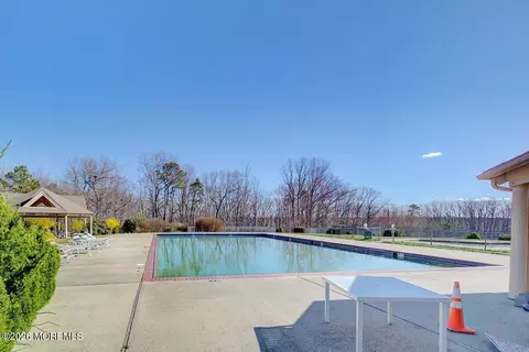 Exterior - 95 Azalea Cir, Jackson, NJ 08527 photo 15 of 15