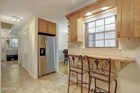 Entry Way - 95 Azalea Cir, Jackson, NJ 08527 photo 7 of 11