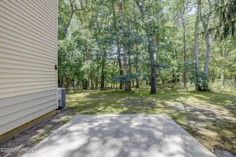 Exterior - 95 Azalea Cir, Jackson, NJ 08527 photo 4 of 15