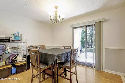 Dining - 95 Azalea Cir, Jackson, NJ 08527 photo 4 of 4