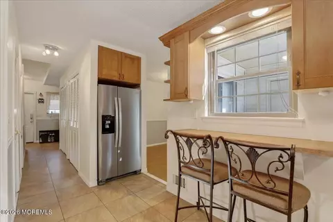 Entry Way - 95 Azalea Cir, Jackson, NJ 08527 photo 5 of 11