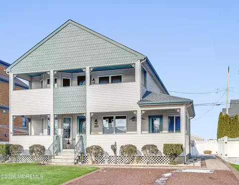 317 Carter Ave, Point Pleasant Beach, NJ 08742