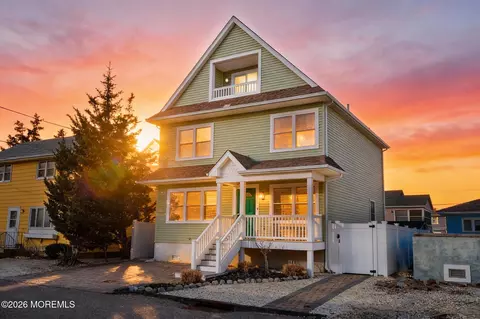 108 Sea Gull Ln, Seaside Heights, NJ 08751