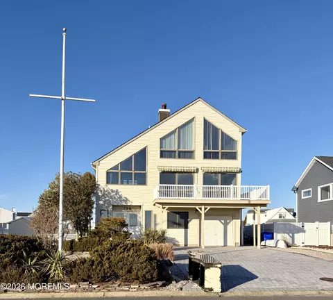 724 Newell Ave, Manahawkin, NJ 08050