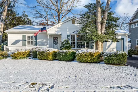 2612 Herbertsville Rd, Point Pleasant, NJ 08742