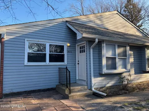 768 Hudson Pkwy #C, Whiting, NJ 08759